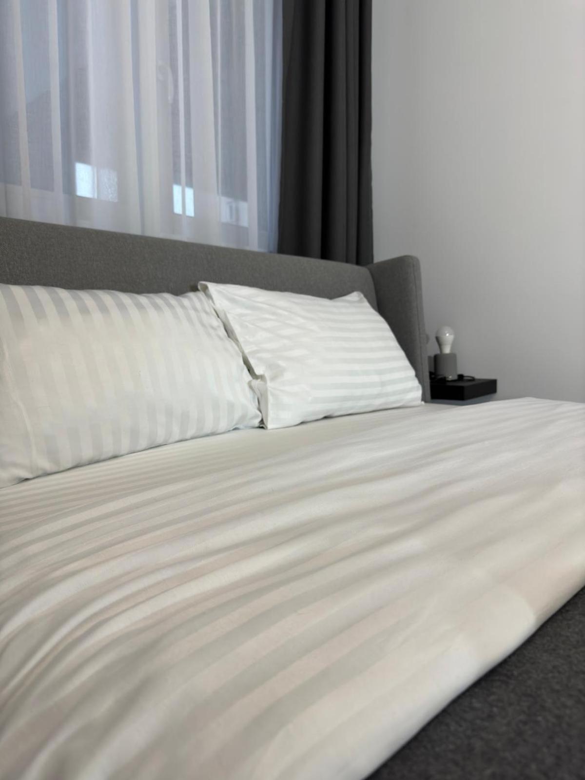 The Nest Apartment Minimalist Cluj-Napoca Exterior foto