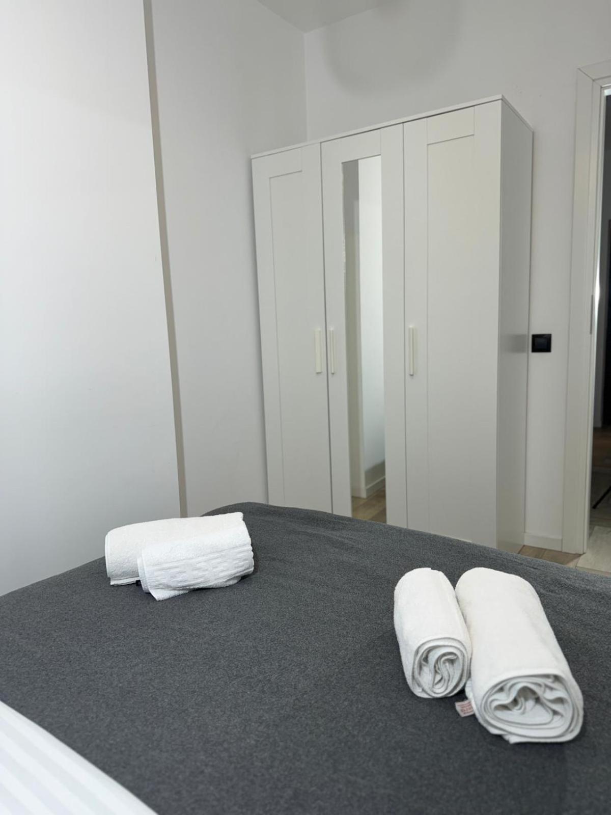 The Nest Apartment Minimalist Cluj-Napoca Exterior foto